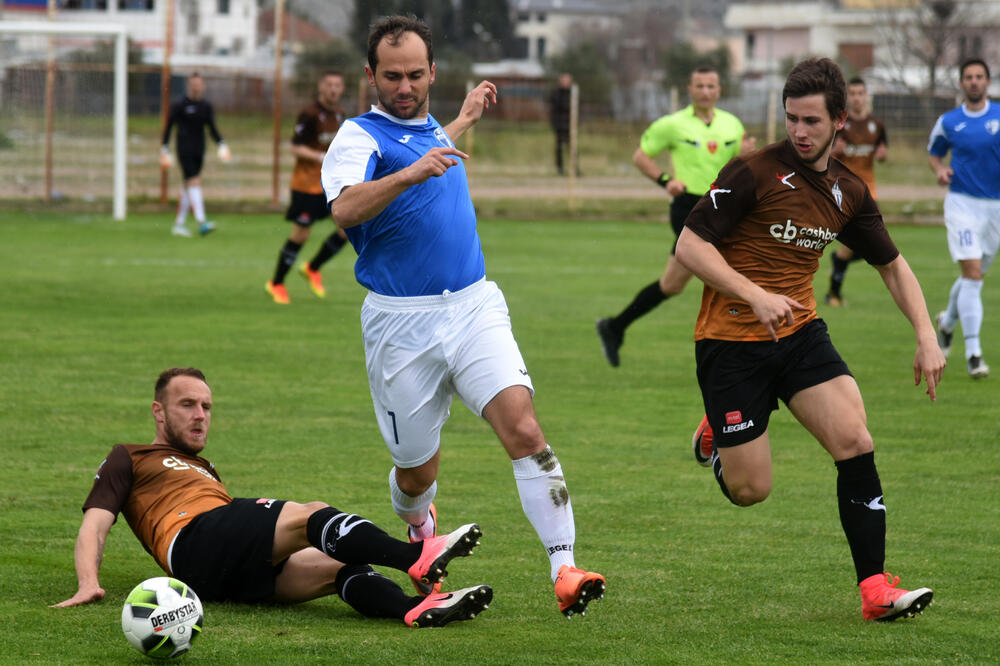Dečić - Budućnost, Foto: Boris Pejović