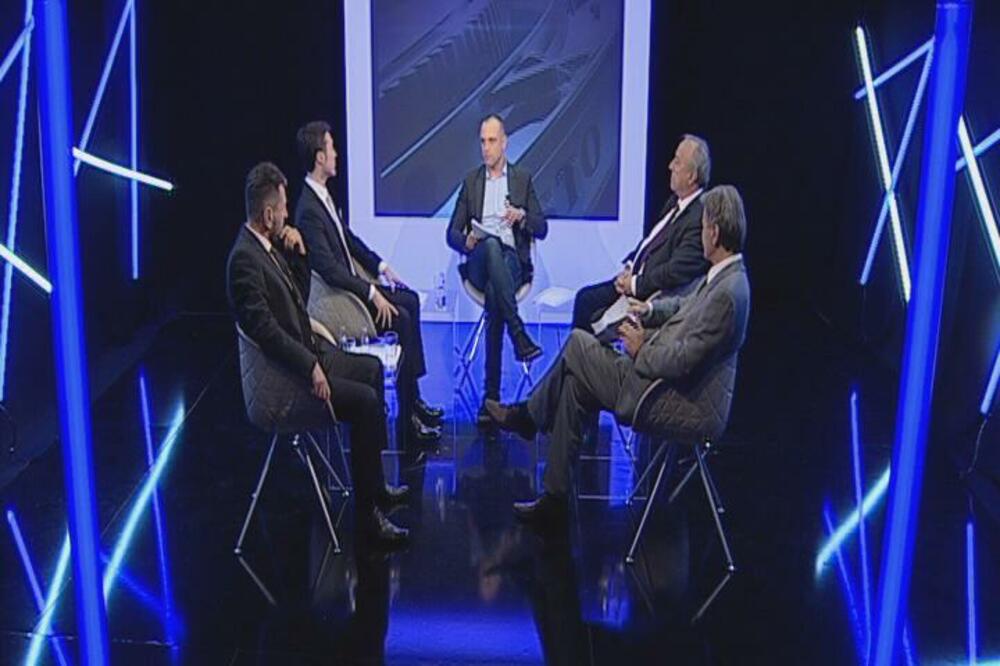 Načisto, Foto: Printscreen