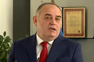 Simović: Opozicija se ponaša kao da se bira predsjednik kućnog...