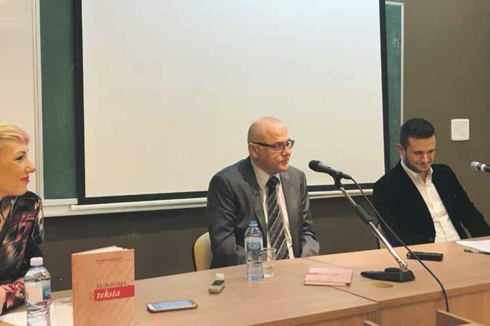 promocija romana Dragana Radulovića, Foto: Vuk Lajović