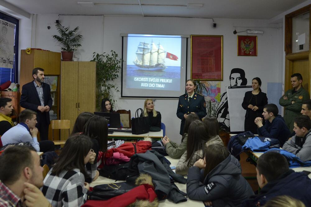 mladi oficiri vojni poziv, Foto: Mod.gov.me