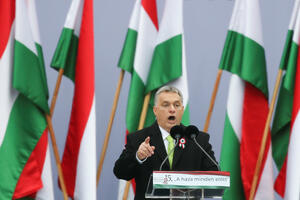 Orban: Zapadna Evropa pod invazijom migranata, rođeni Evropljani...