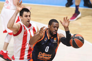 Zvezda pred Mornar zatrpala koš Valensije