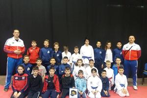 Osam medalja za karatiste Iskre u Sarajevu