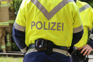 Beč: Ubijen napadač koji je nasrnuo nožem na vojnika ispred...