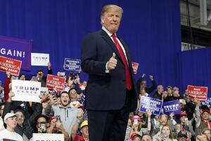 Tramp: Slogan za predsjedničke izbore 2020. je "Održimo Ameriku...