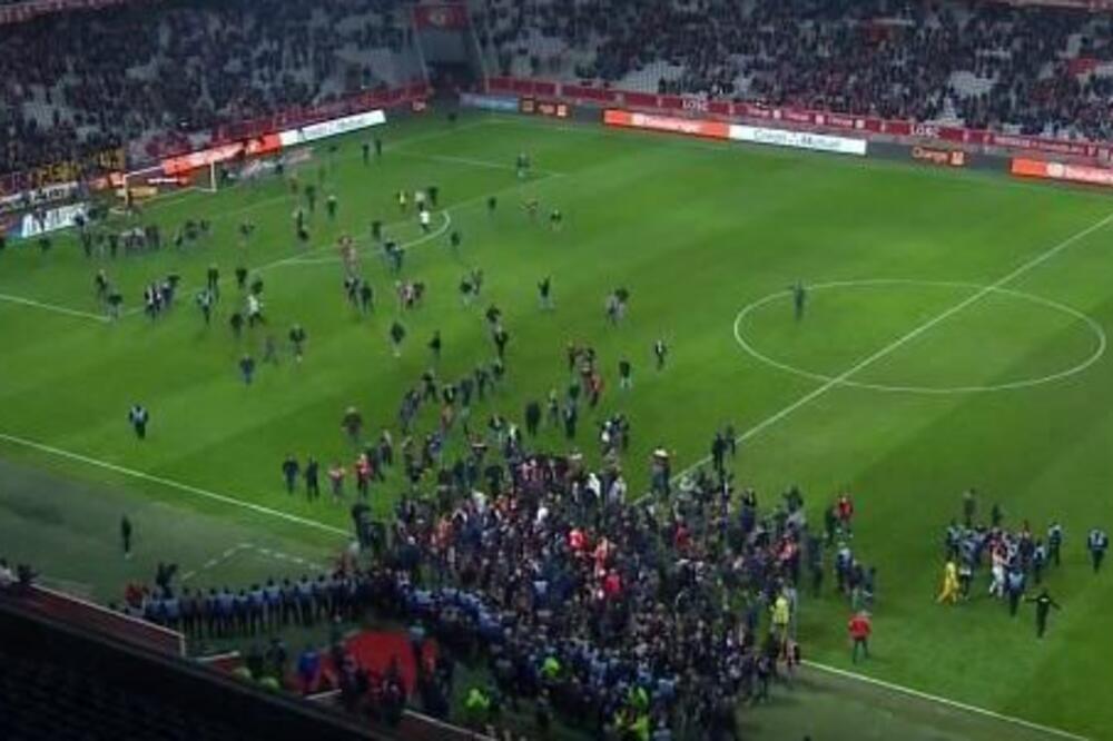 lil, Foto: Printscreen