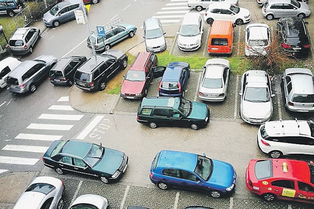 parking Piperska ulica, Foto: Čitalac "Vijesti"