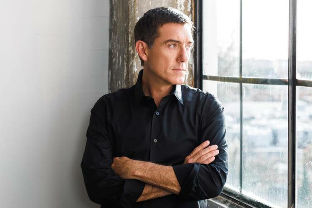 Džastin Kronin (Art)