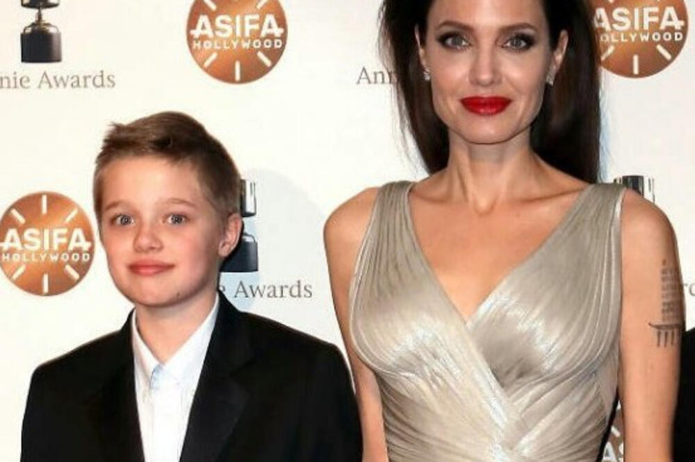 Anđelina Džoli, Šajlo, Foto: Screenshot (Twitter)