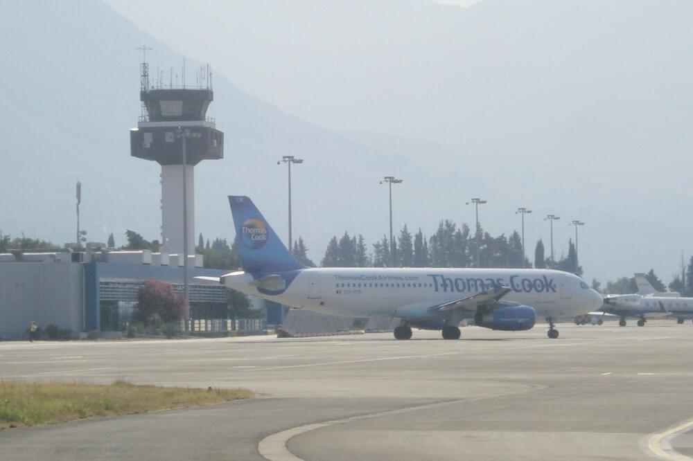 Aerodrom Tivat, Foto: Siniša Luković