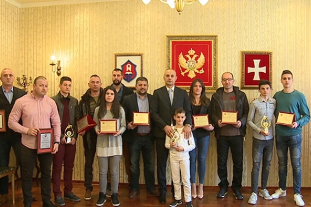 Cetinje nagrade, Foto: Cetinje.me