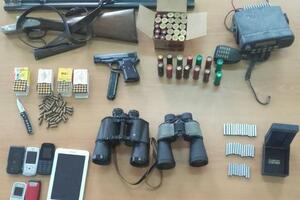 Pretresi u Cetinju i Podgorici: Policija oduzela oružje, municiju,...
