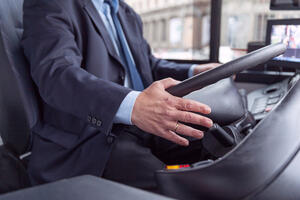 Slijepoj osobi sa zavoda nudili posao vozača autobusa