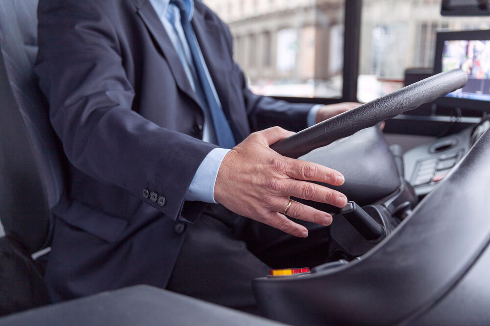 vozač autobusa, Foto: Shutterstock.com