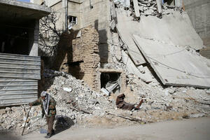 Sirijski pobunjenici sprječavaju civile da pobjegnu iz istočne Gute