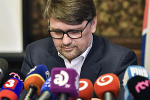 Slovački ministar kulture: Ne mogu da podnesem da jedan novinar...