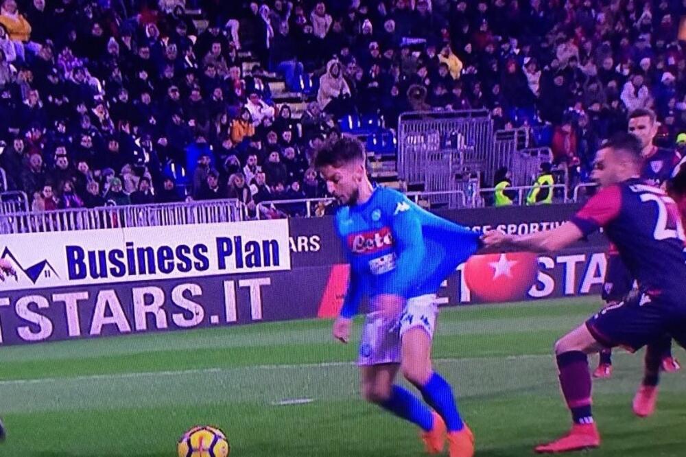 Dris Mertens Kaljari - Napoli, Foto: Google