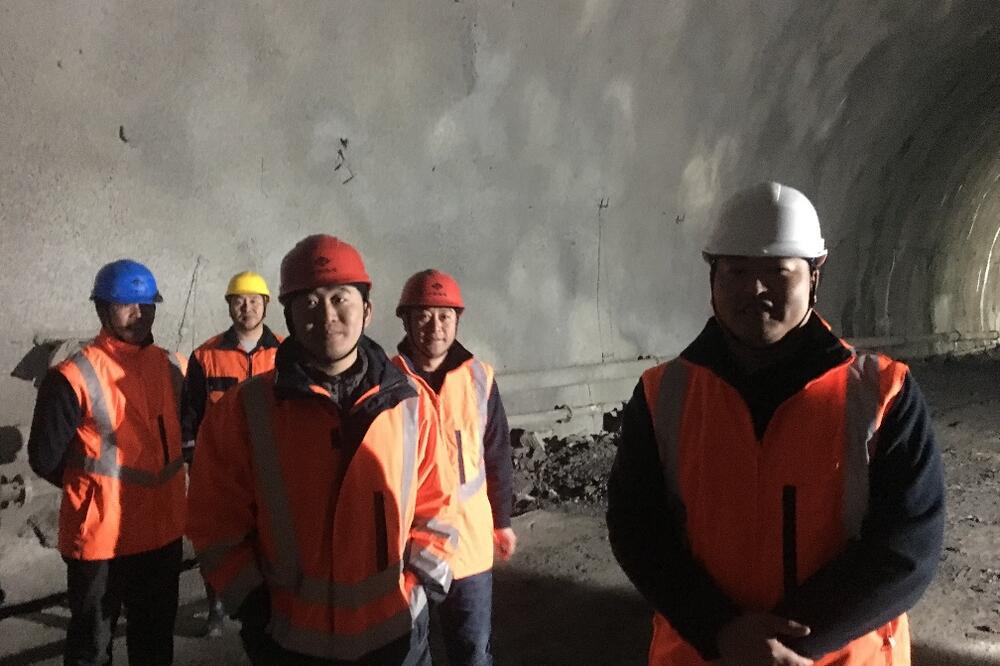 kineski radnici, autoput, Foto: Mileva Seratlić