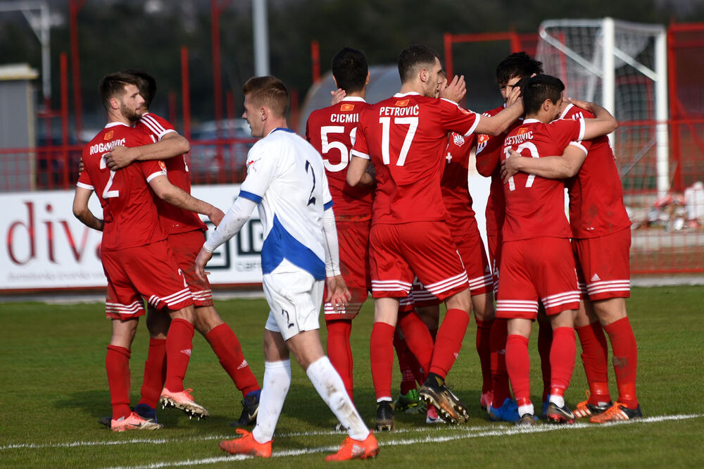 FK Mladost - FK Dečić, Foto: Boris Pejović