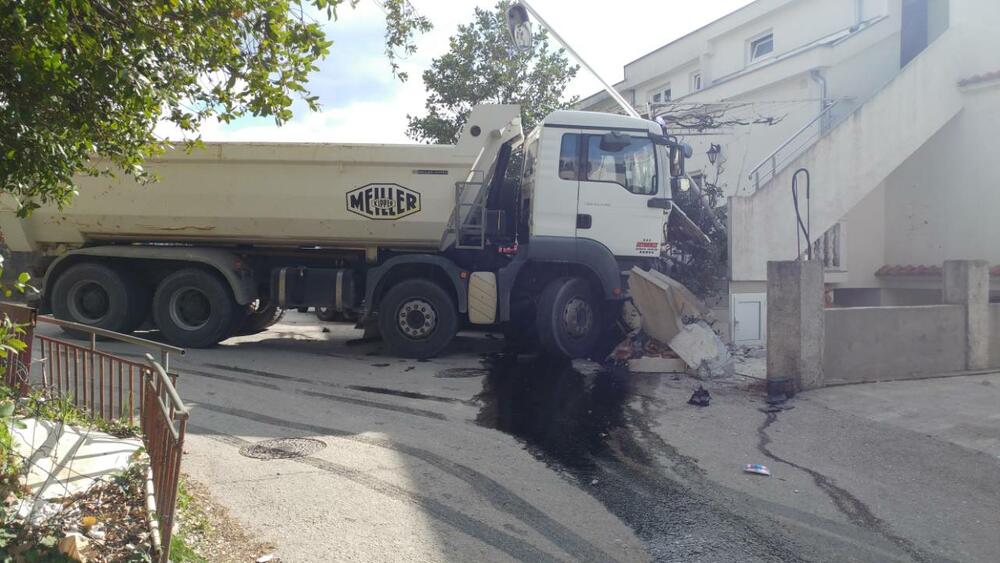 nesreća Tivat, kamion Tivat