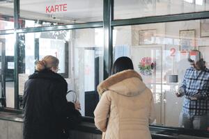 Malo autobusa prema Cetinju