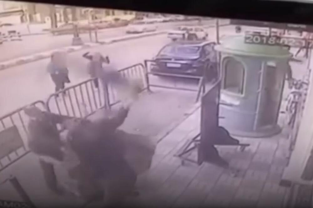 egipad pad sa sprata, Foto: Printscreen (YouTube)