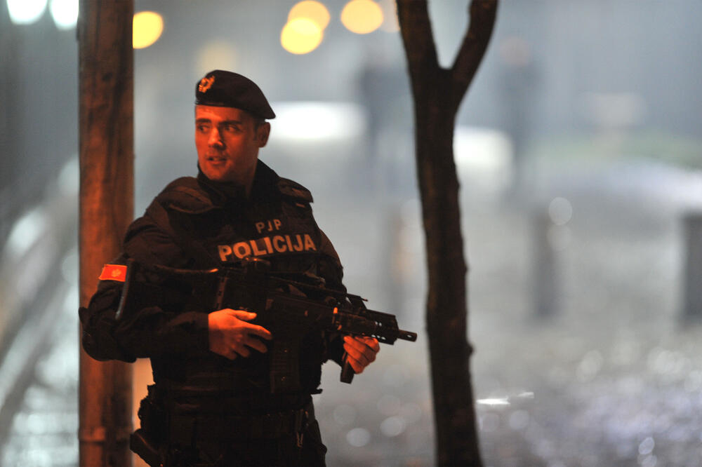 Američka ambasada napad, Foto: Savo Prelević