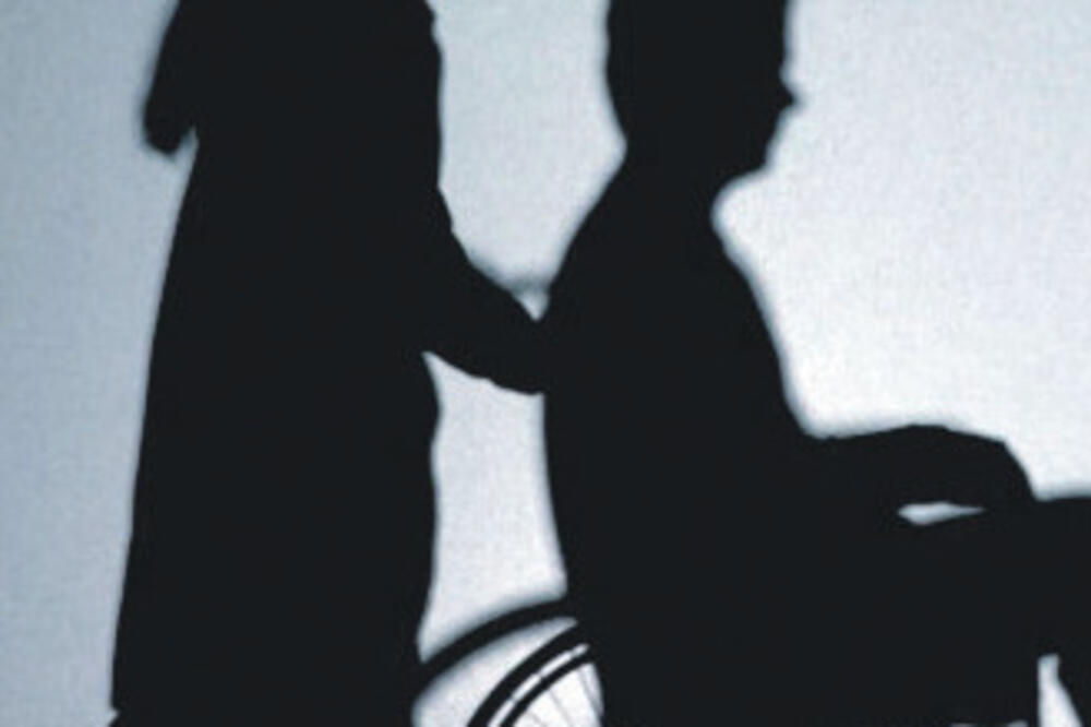 Lica sa invaliditetom