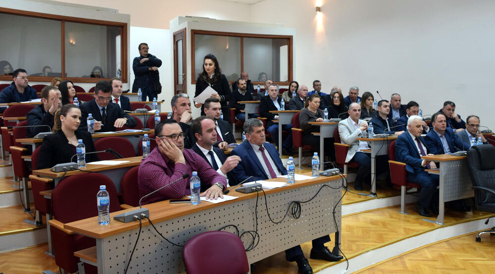 Tuzi, konstitutivan sjednica