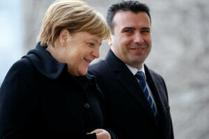 Merkel: Spor Makedonije i Grčke da bude riješen bez pritisaka;...