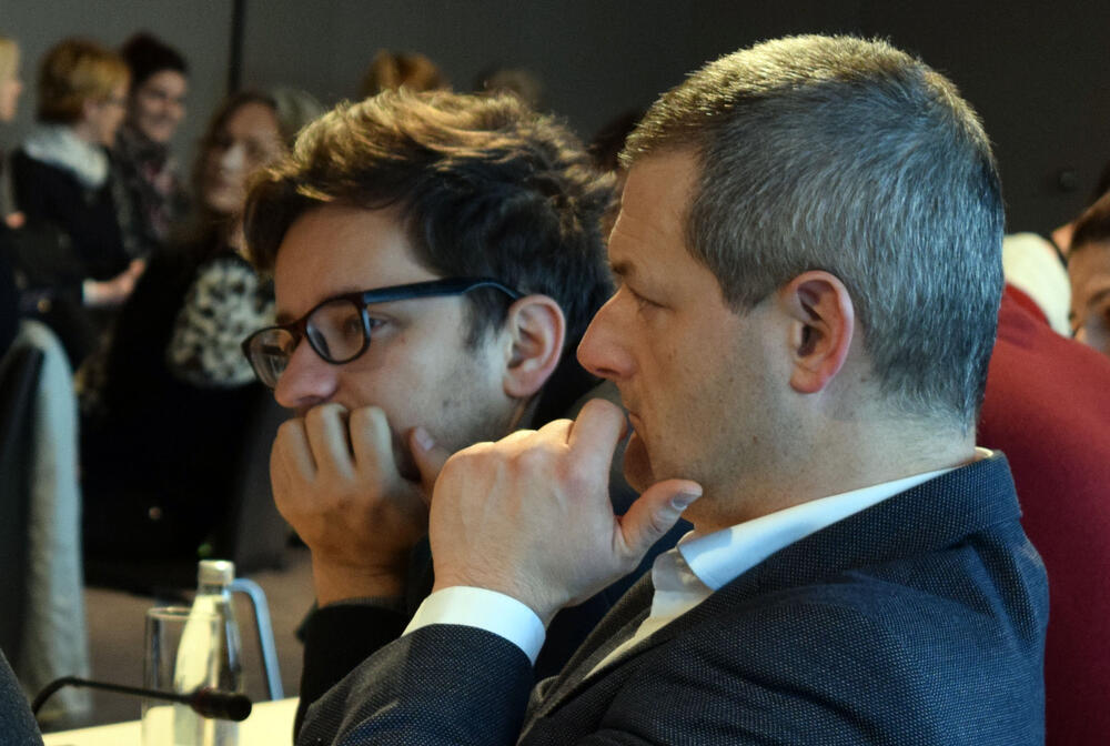 Istraživačko novinarstvo, diskusija