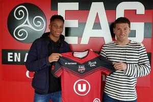 Krenuo očevim stopama: Drogbin sin u francuskom prvoligašu