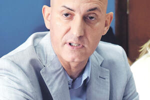 Đurović: Skupština i DPS obesmislile Zakon o RTCG