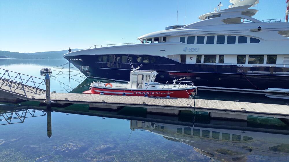 Vatrogasno plovilo Tivat