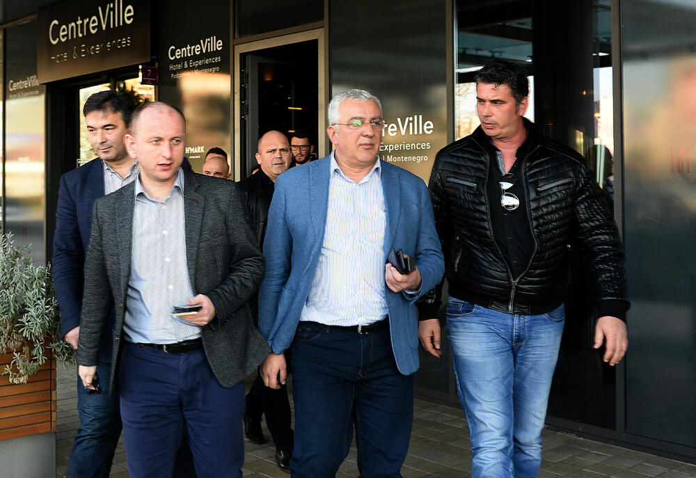 opozicija sastanak, sastanak opozicije