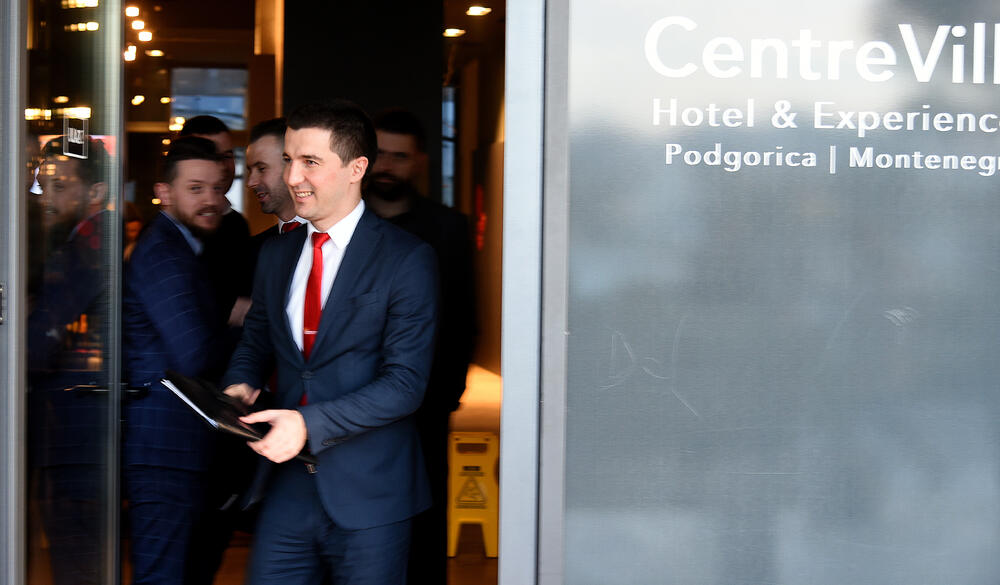 opozicija sastanak, sastanak opozicije