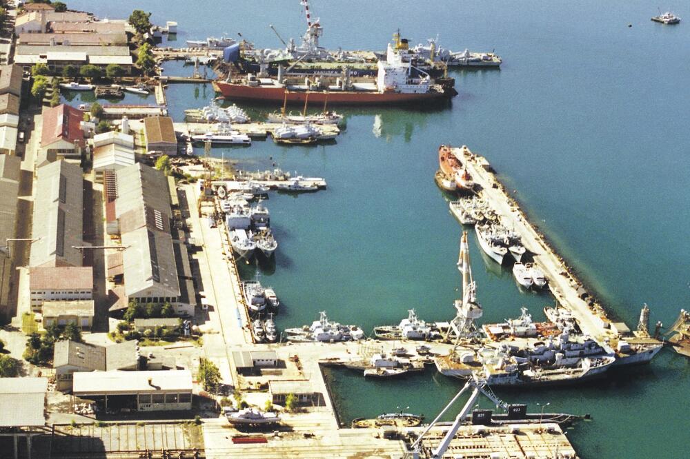 Remontni zavod, Arsenal Tivat, Foto: Anton Marković