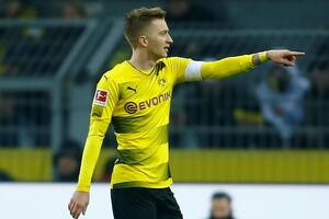 Bavarcima derbi sa Šalkeom, uspješan povratak Rojsa