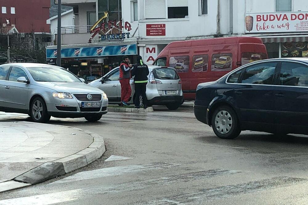 Saobraćajna nezgoda, Budva, Foto: Ivan Čučuk