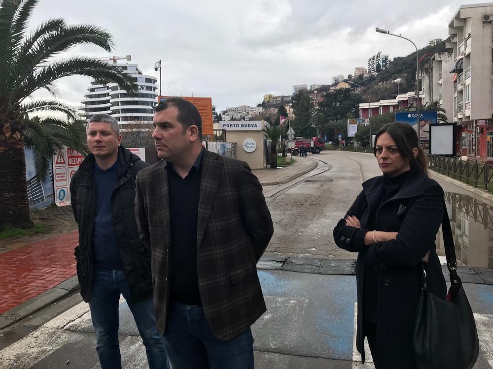 Dragan Krapoić, pukotina, Budva