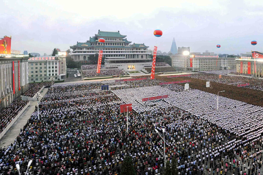 Sjeverna Koreja parada, Foto: Reuters