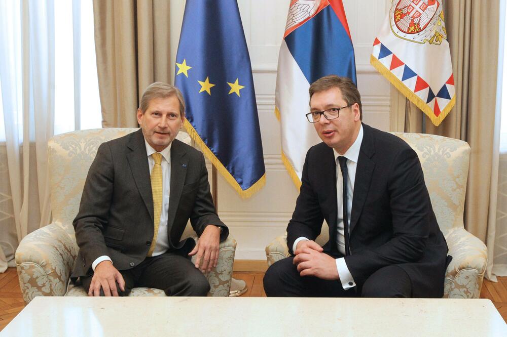 Johanes Han, Aleksandar Vučić, Foto: Betaphoto