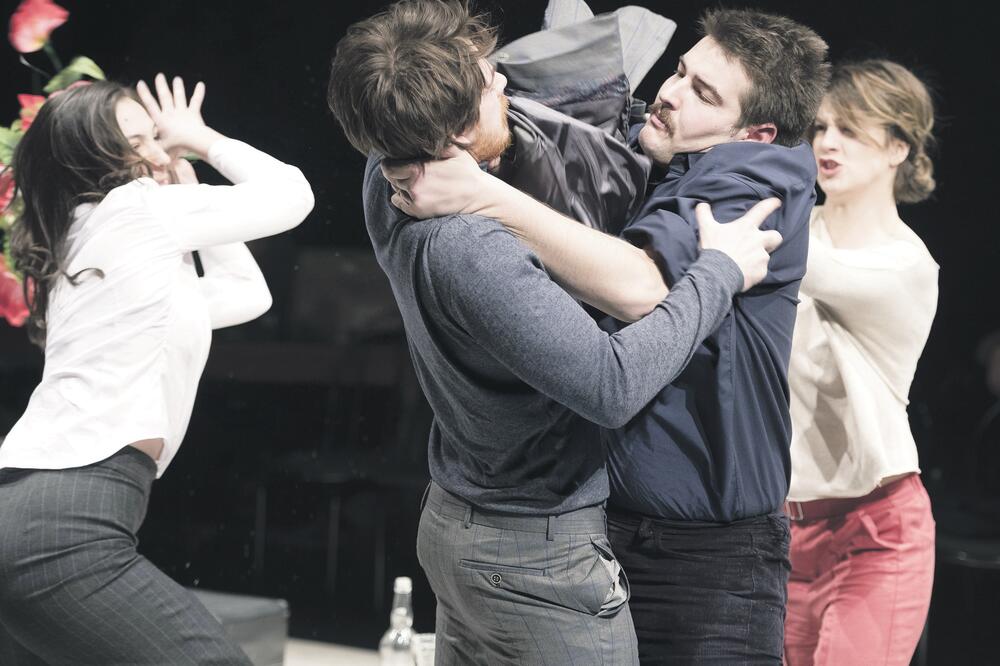 Bog masakra, Foto: Kraljevsko pozorište Zetski dom