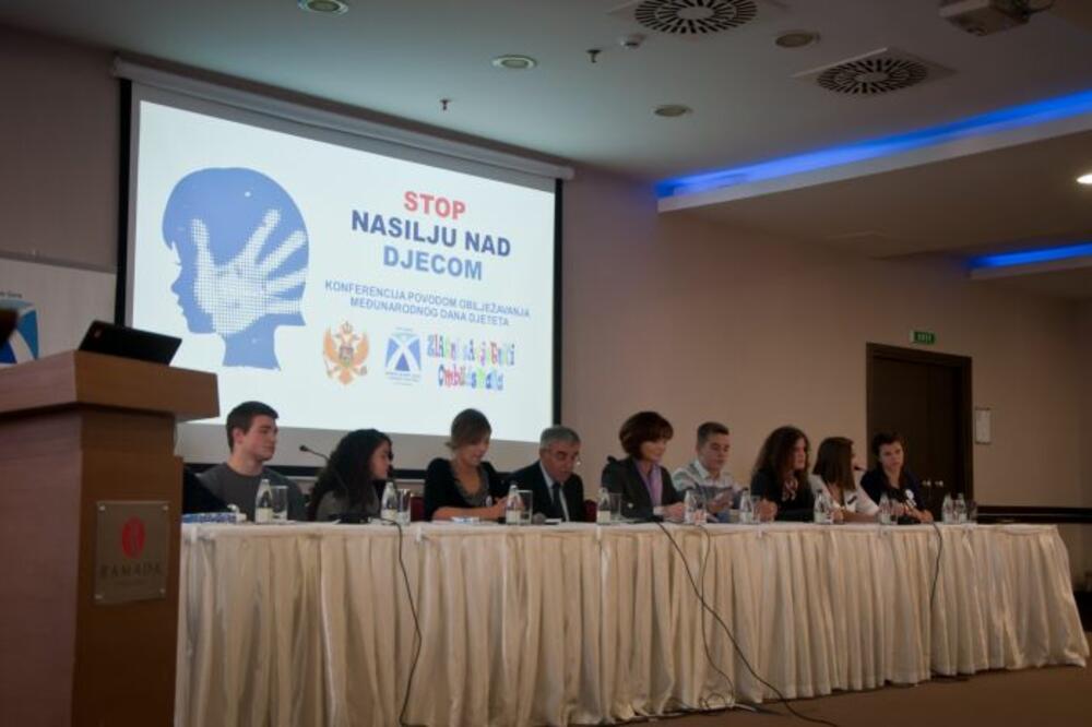 Zlatni savjetnici, ombudsman, Foto: Ombudsman.me