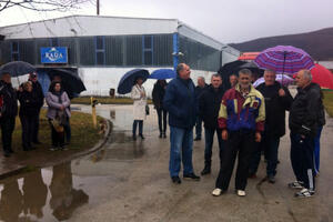 Protest radnika "Bjelasice Rade": Ako nadležni ne riješe problem...