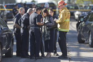 Los Anđeles: U pucnjavi u školi, ranjeno dvoje učenika, uhapšena...