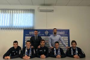 Profesionalni ugovori za petoricu igrača Budućnosti