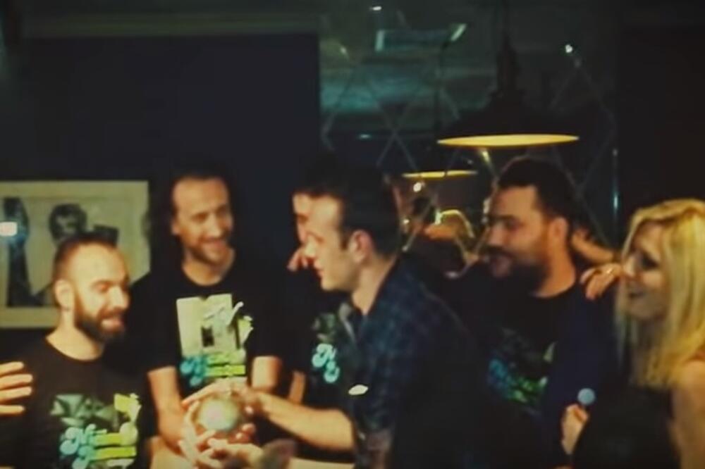 Ničim izazvan "Sve tvoje želje", Foto: Screenshot (YouTube)