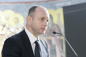 Preinačena presuda Kneževiću zbog napada na policajca